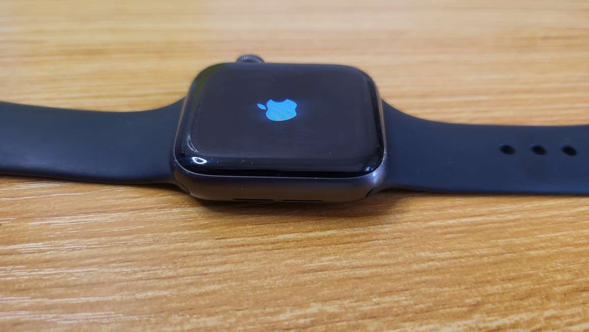 Apple Watch Series 4 GPS + Cellular Black