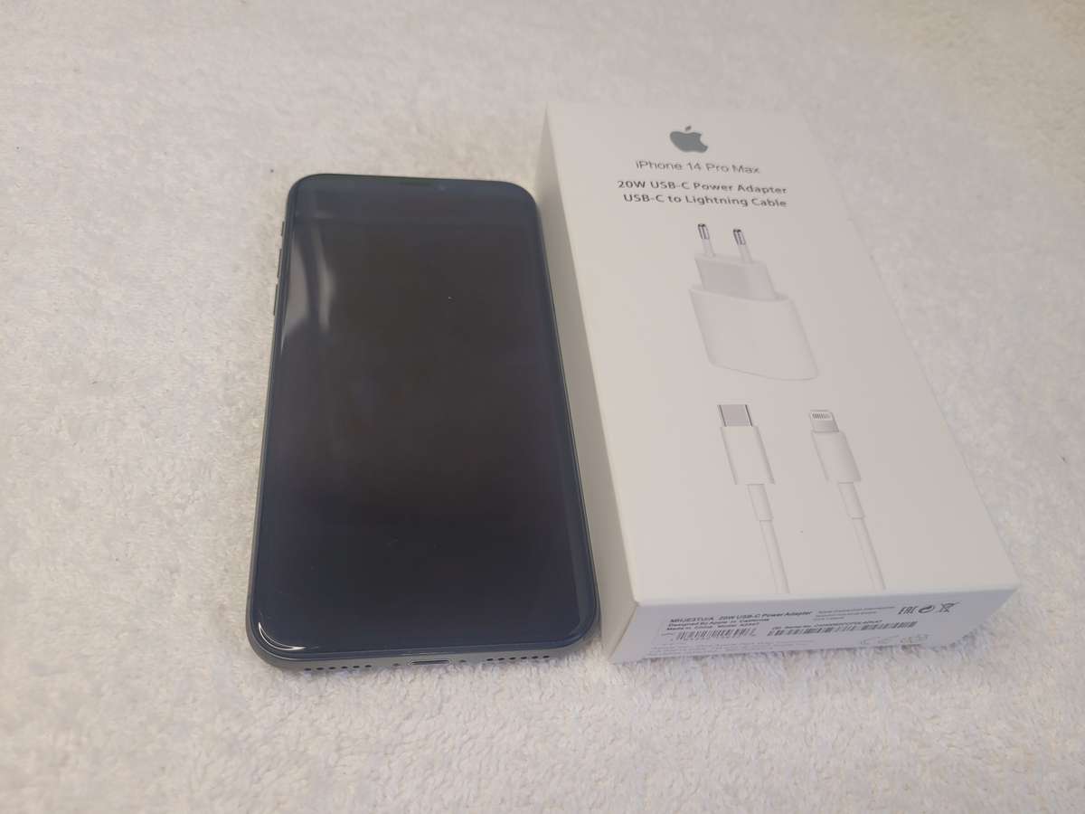 iPhone XS - Space Grey - 256GB - With Extras