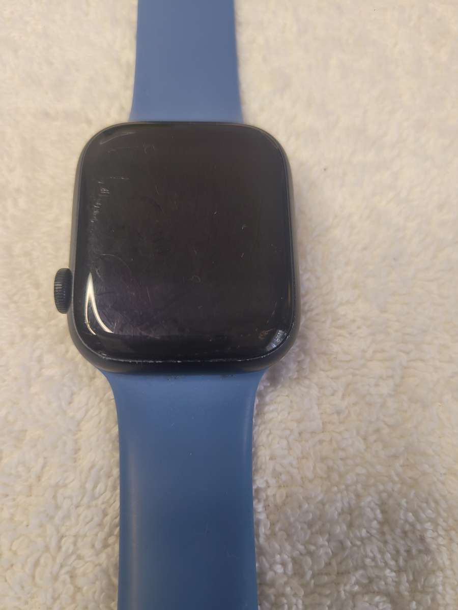 Apple Watch Series 7 45mm GPS + LTE Black with Extra Straps