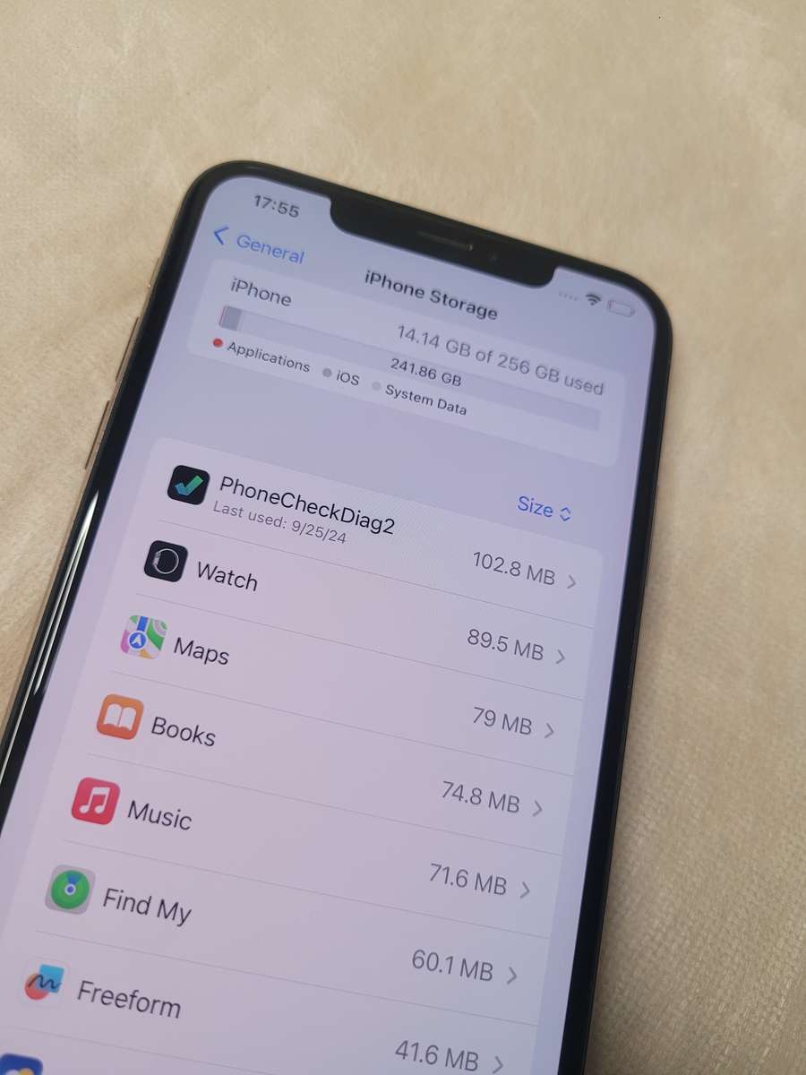 iPhone XS Max - Gold - 256GB - With Extras - Excellent Condition