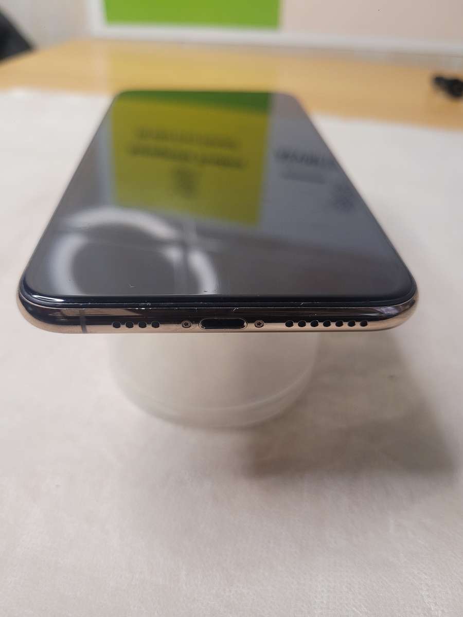 iPhone XS Max - Gold - 256GB - With Extras - Excellent Condition