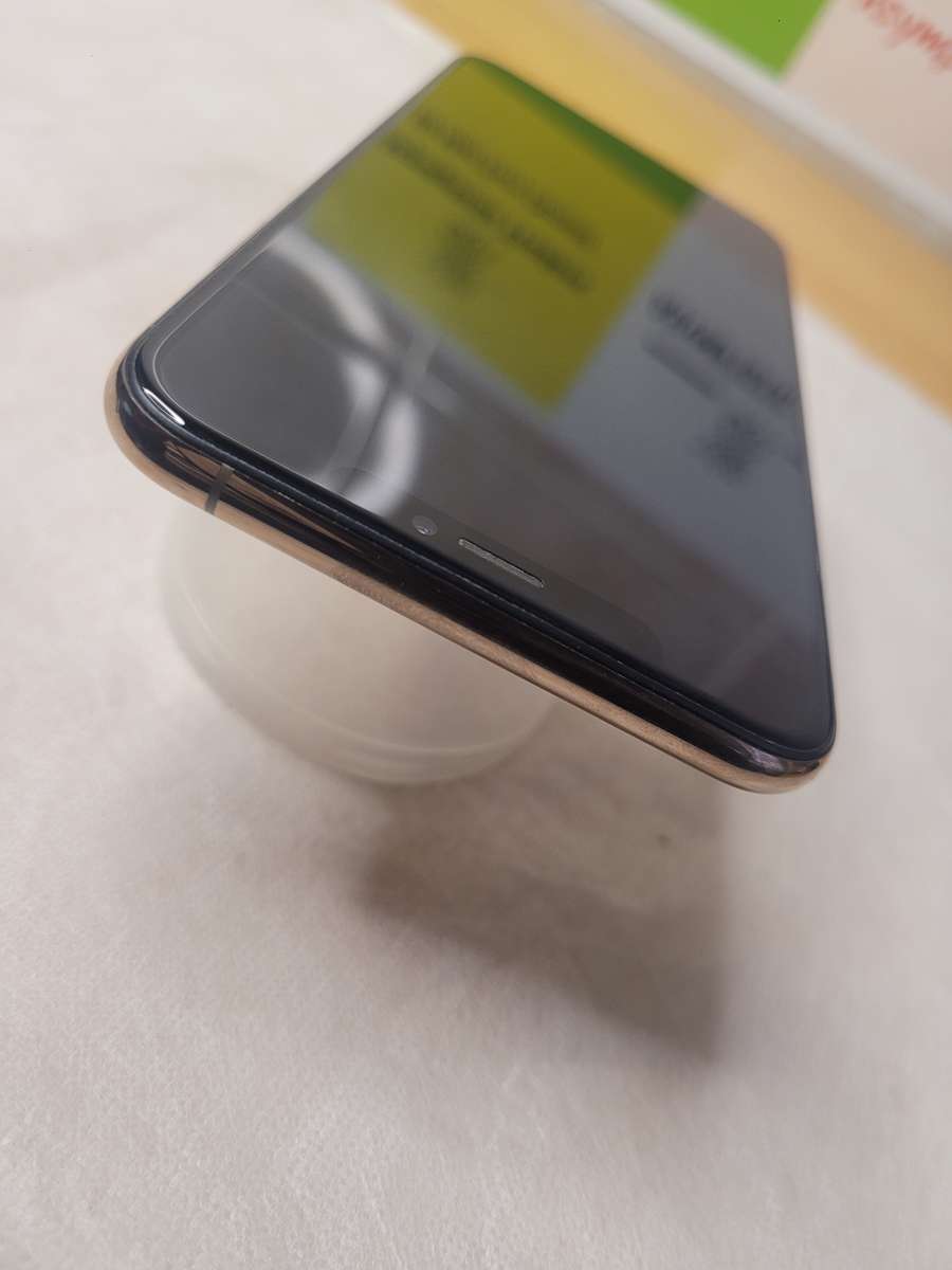 iPhone XS Max - Gold - 256GB - With Extras - Excellent Condition