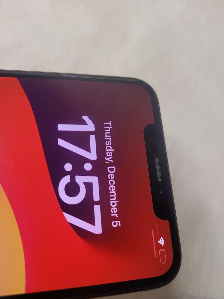 iPhone XS Max - Gold - 256GB - With Extras - Excellent Condition