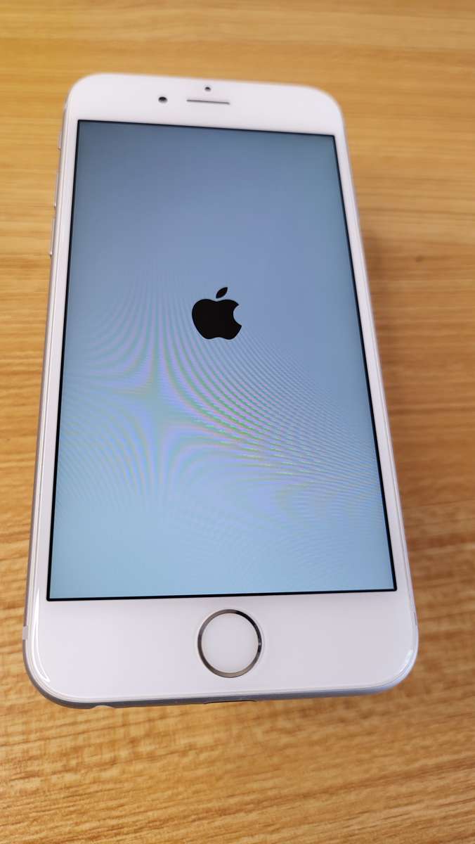 iPhone 6s | Silver | 128GB | Excellent Condition | With Extras