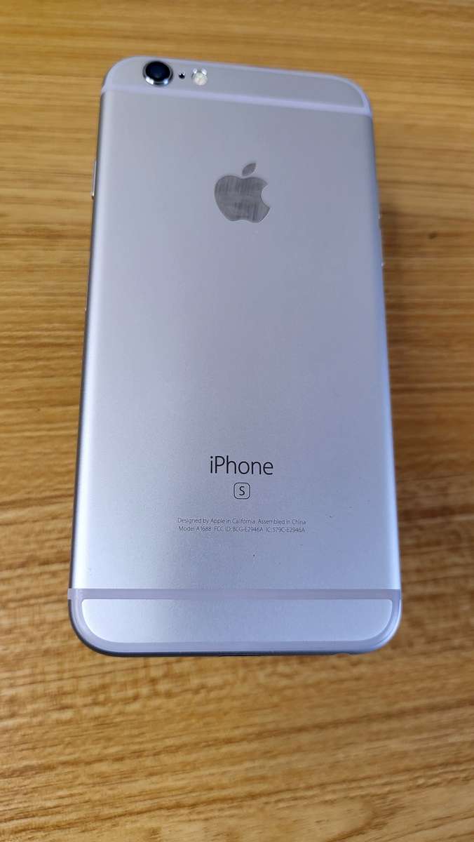 iPhone 6s | Silver | 128GB | Excellent Condition | With Extras