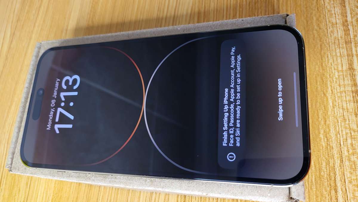 iPhone 14 Pro Max | Dual eSim | Gold | 256GB | With Extras