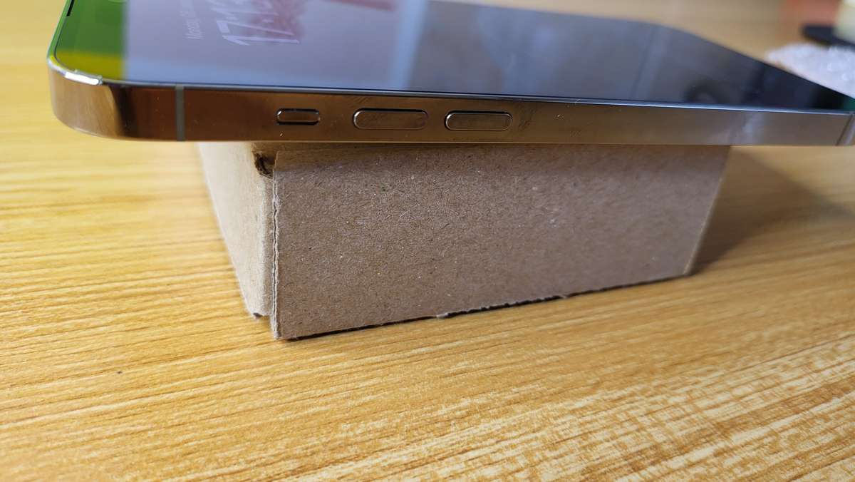 iPhone 14 Pro Max | Dual eSim | Gold | 256GB | With Extras