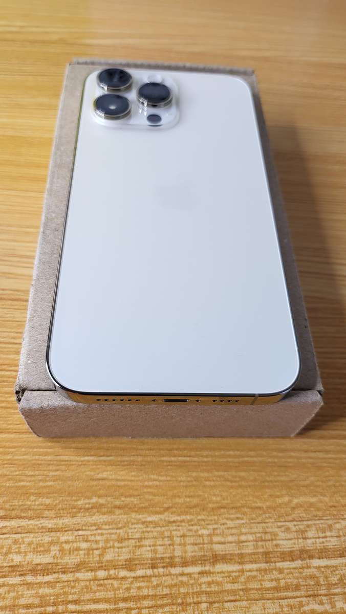 iPhone 14 Pro Max | Dual eSim | Gold | 256GB | With Extras
