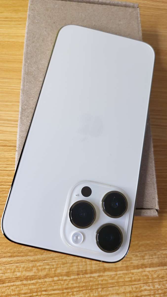 iPhone 14 Pro Max | Dual eSim | Gold | 256GB | With Extras