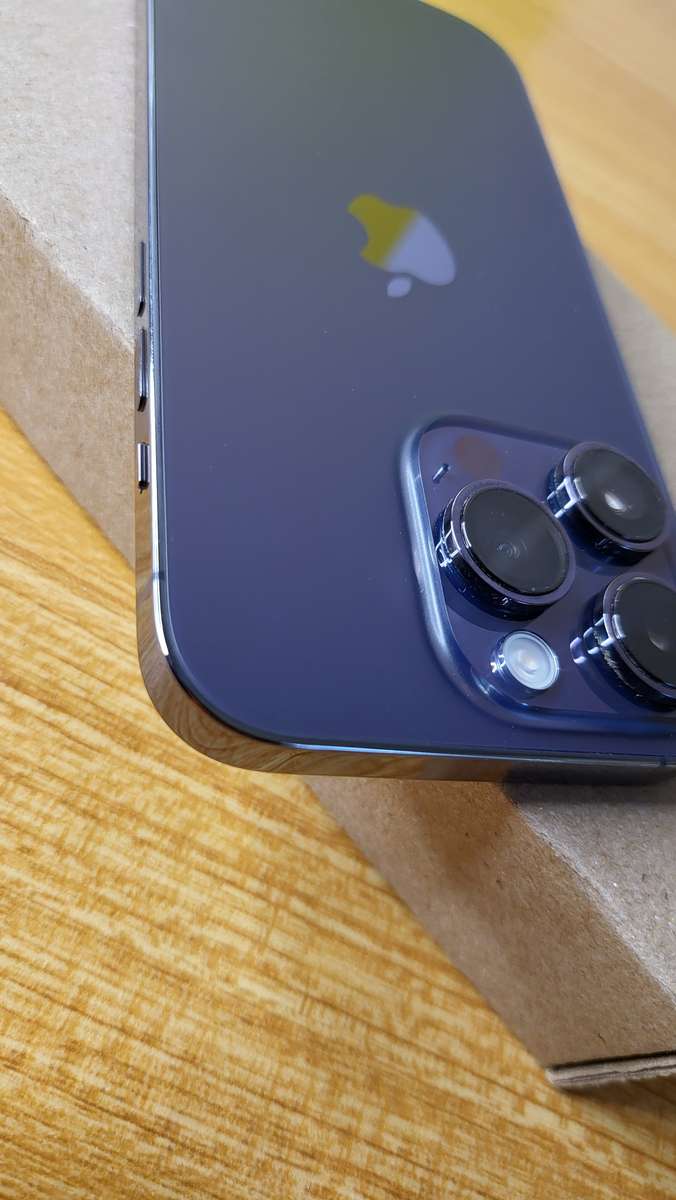 iPhone 14 Pro | Dual eSim | Deep Purple | 256GB | With Extras