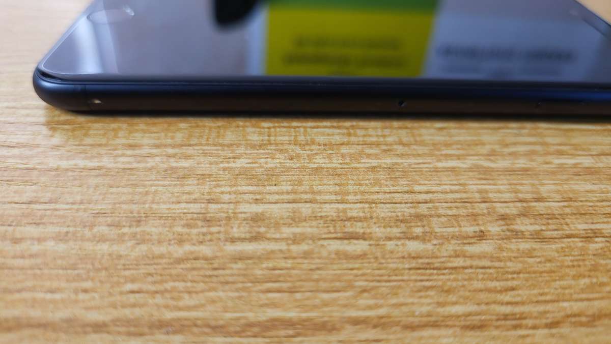 iPhone 7 | 32GB | Black | Very Good Condition | Complete Package