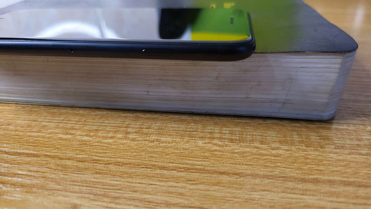 iPhone 7 | 32GB | Black | Very Good Condition | Complete Package