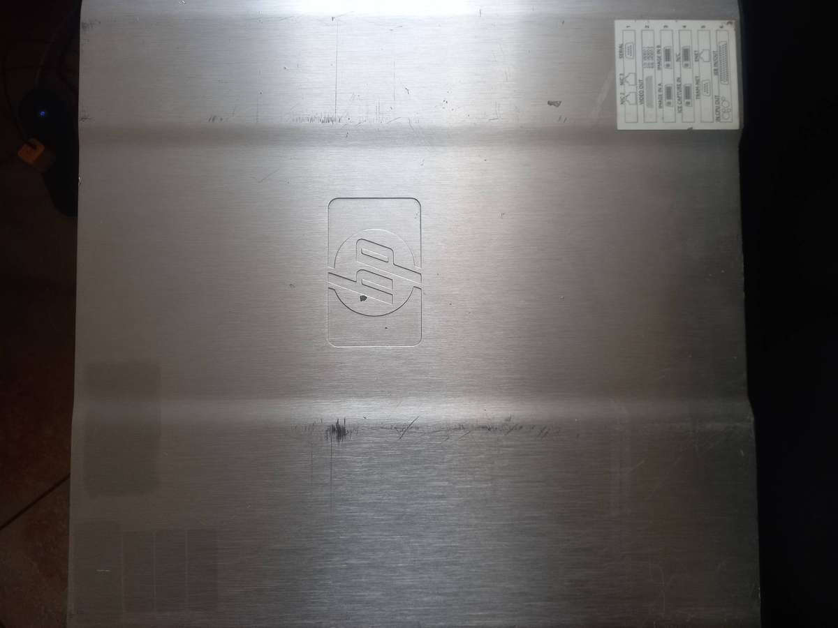 HP Z600 Workstation - Intel Xeon - 250GB HDD  - 2TB HDD -  Win 11 - Good Condition