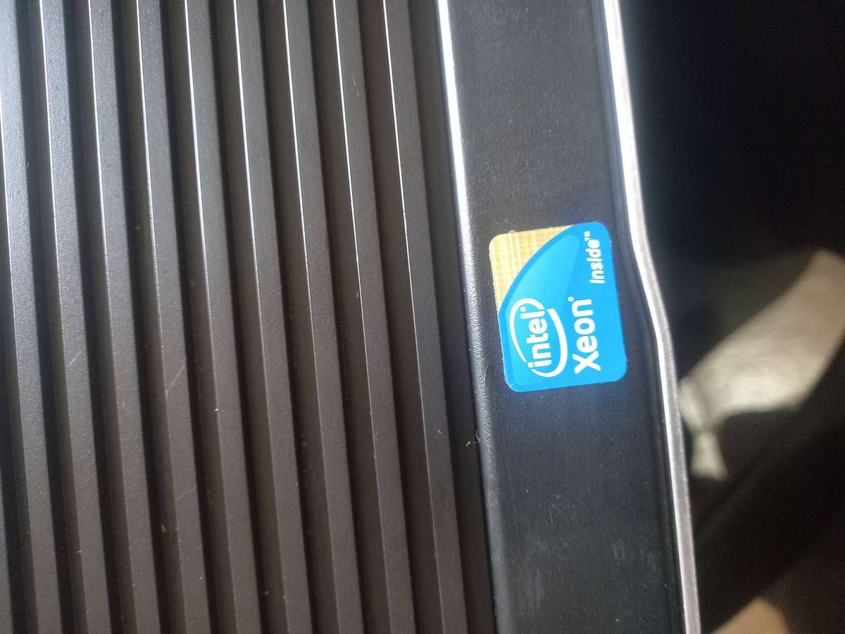 HP Z600 Workstation - Intel Xeon - 250GB HDD  - 2TB HDD -  Win 11 - Good Condition