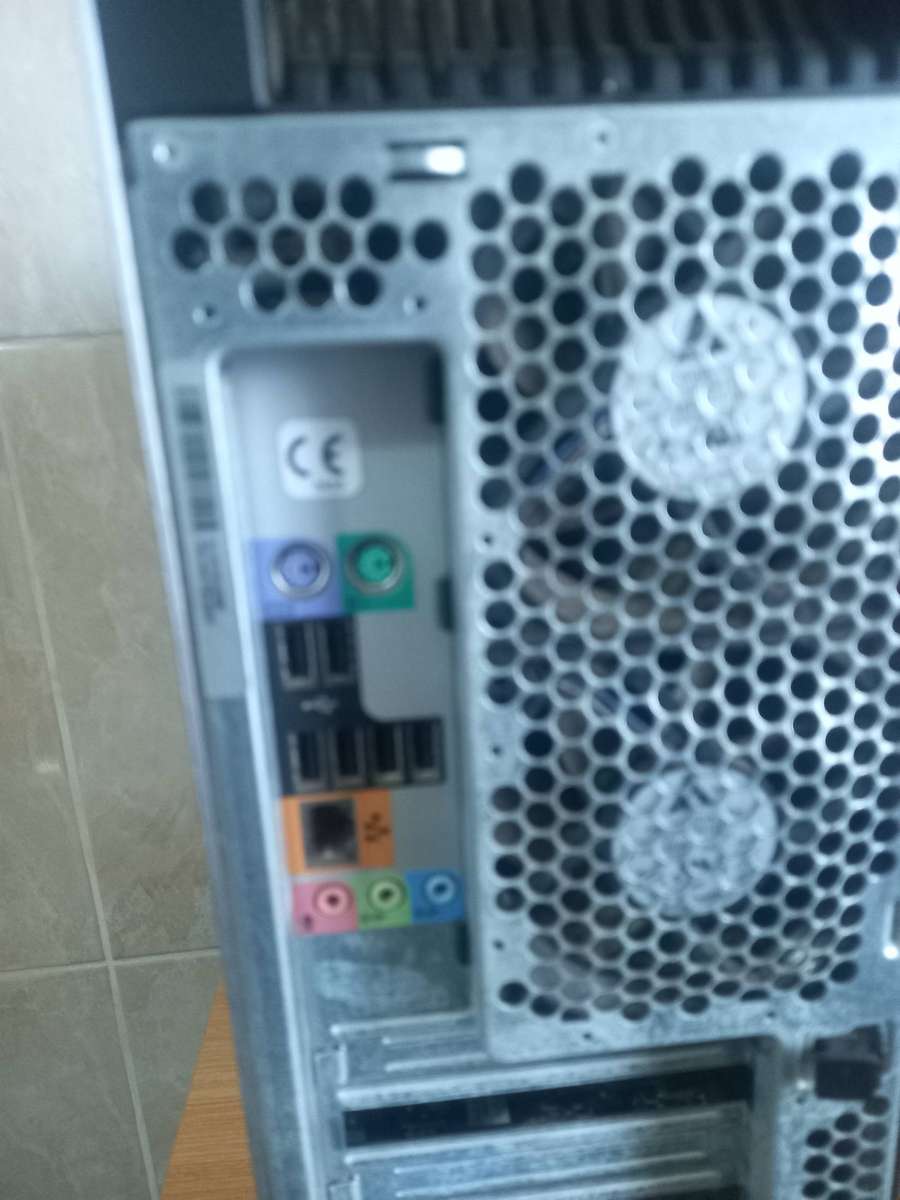 HP Z600 Workstation - Intel Xeon - 250GB HDD  - 2TB HDD -  Win 11 - Good Condition