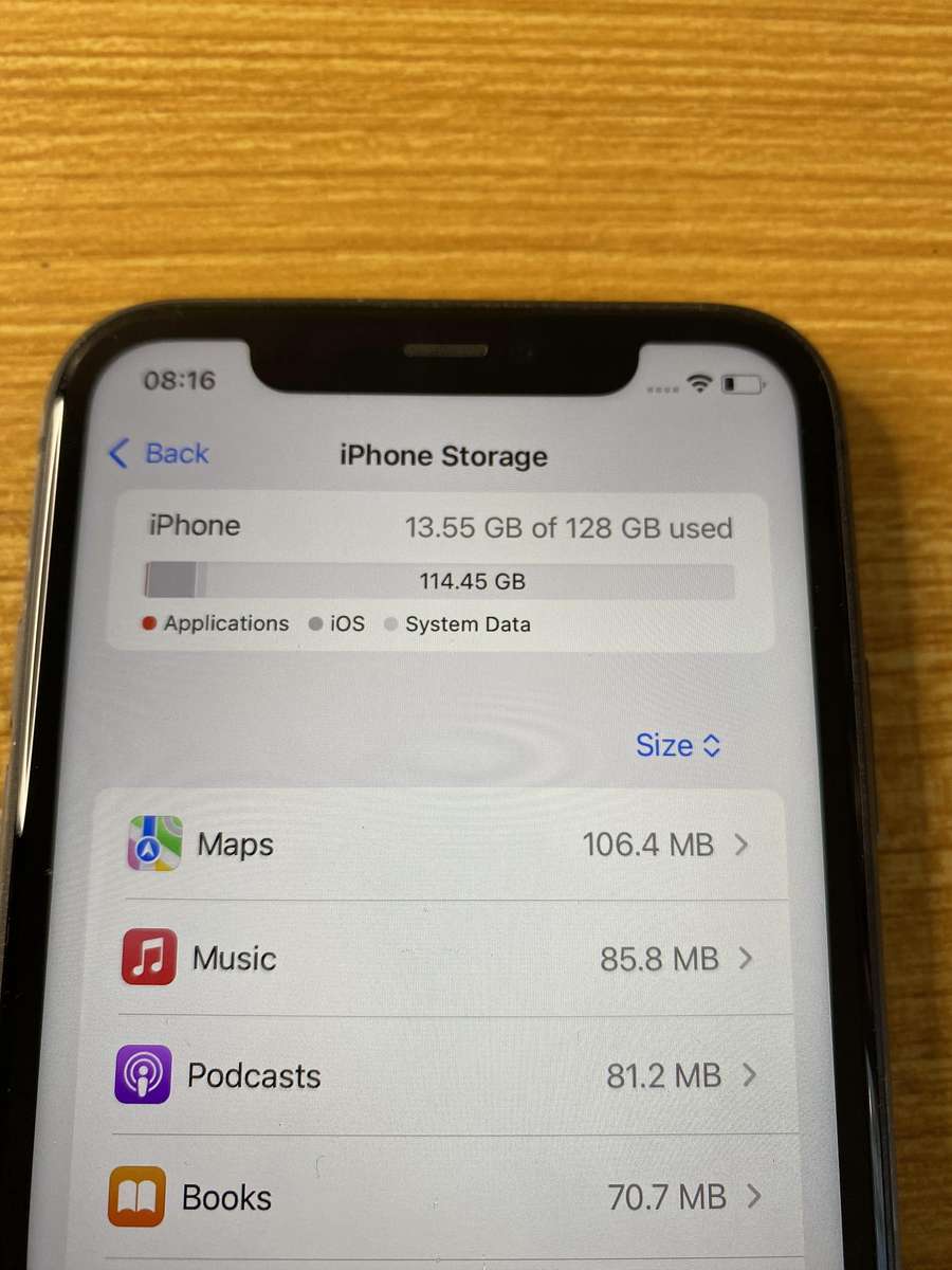 iPhone 11 - Black - 128GB