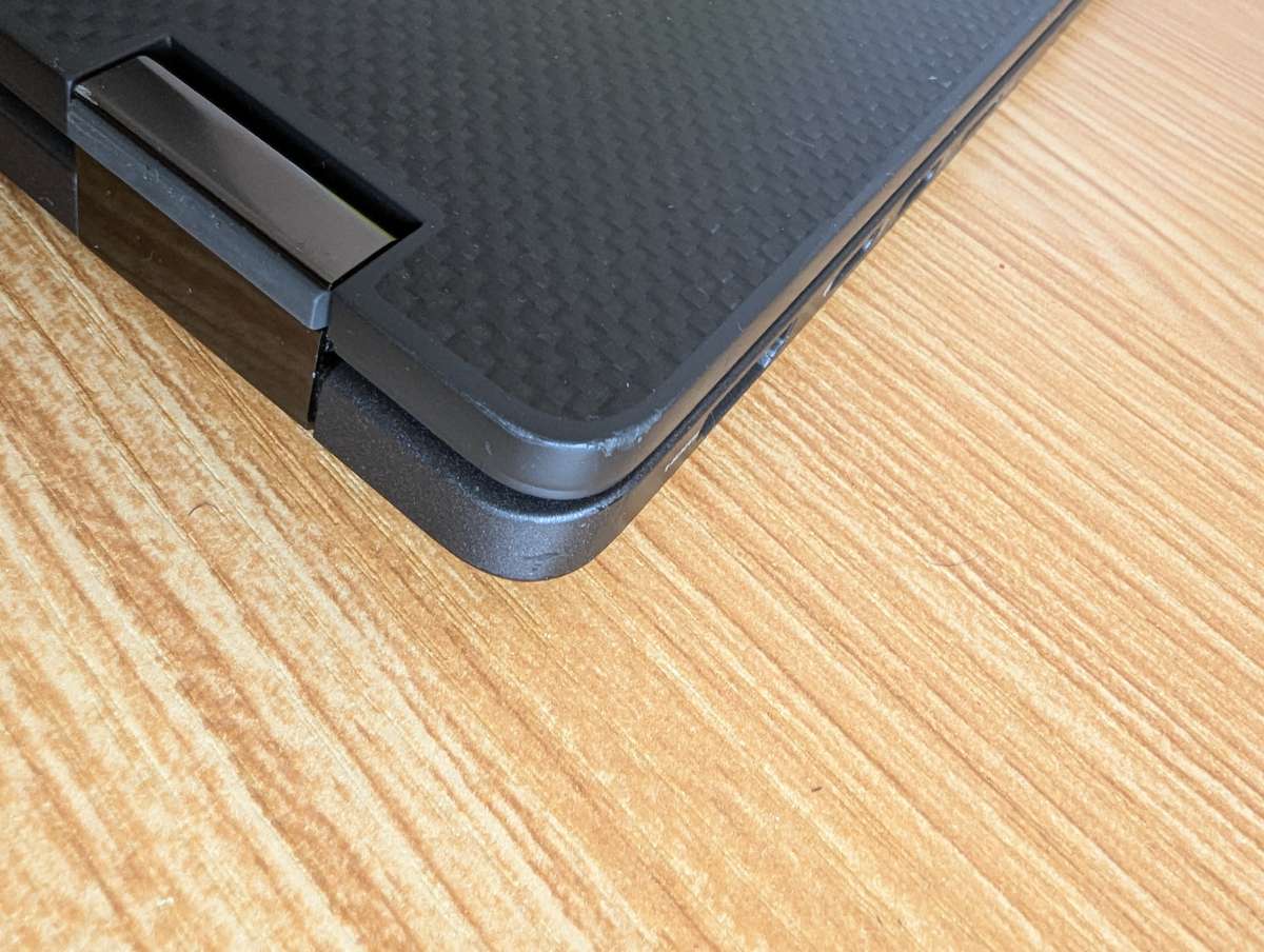 DELL Latitude 7410 Touchscreen 2 in 1 Tablet + Laptop 10th Gen i5, 8GB Ram, 256GB SSD | Carbon fibre