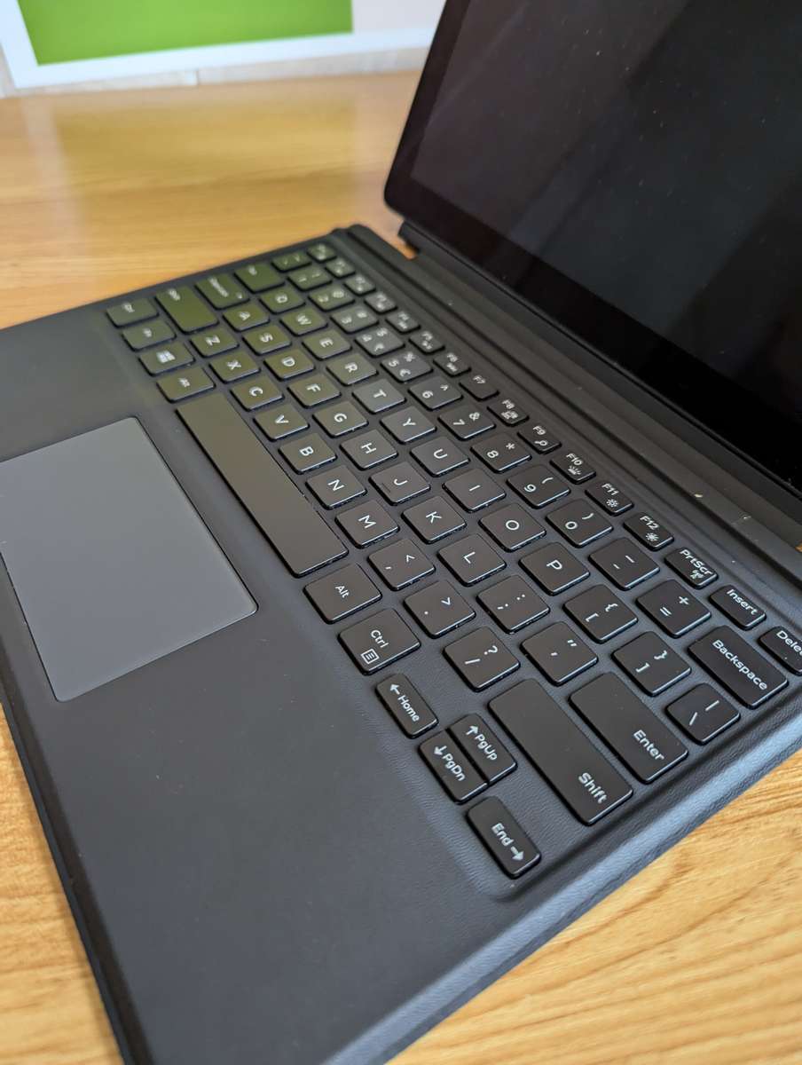 Dell Latitude - 5290 - 2 in 1 - i5 8th Gen - 8GB Ram - 256GB SSD - Very Good Condition - Please Read