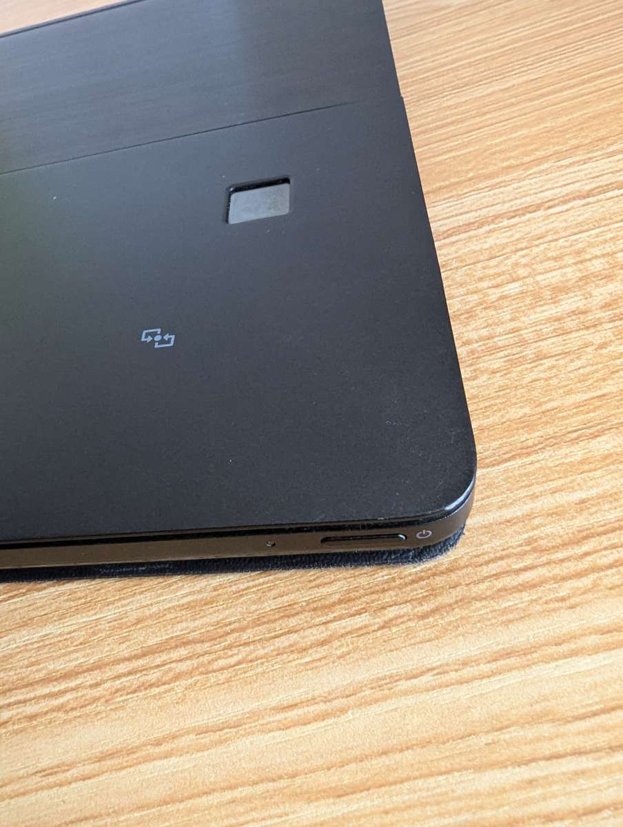 Dell Latitude - 5290 - 2 in 1 - i5 8th Gen - 8GB Ram - 256GB SSD - Very Good Condition - Please Read