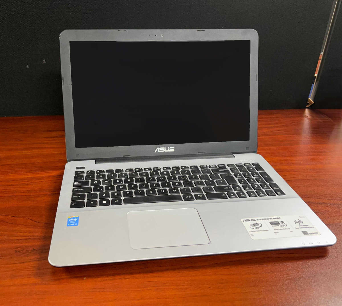 Asus X555L
