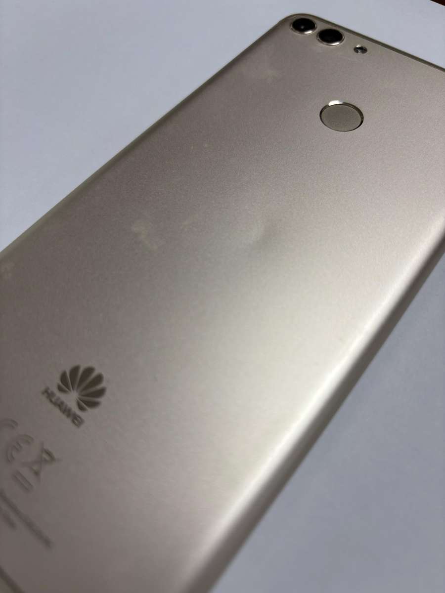 Huawei Y9 (2018)