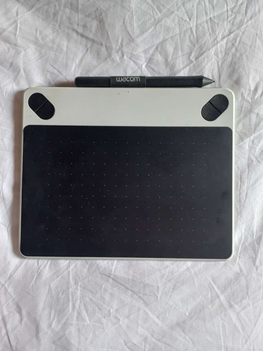 Wacom drawing pad / tablet