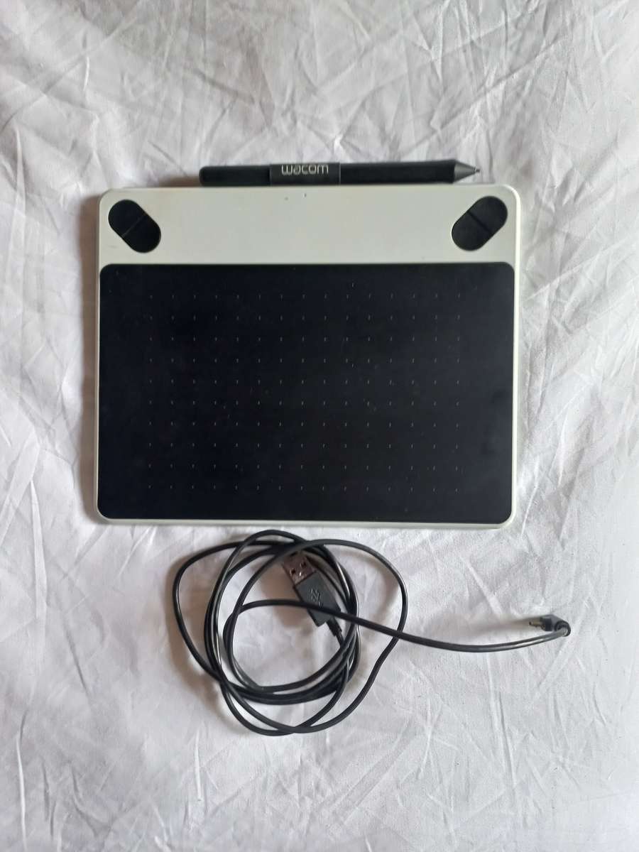 Wacom drawing pad / tablet