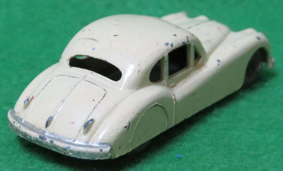 Matchbox Moko Lesney**No. 32**Jaguar XK 140**Made in England**
