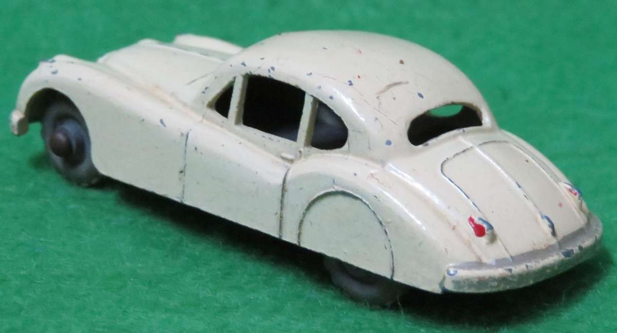 Matchbox Moko Lesney**No. 32**Jaguar XK 140**Made in England**