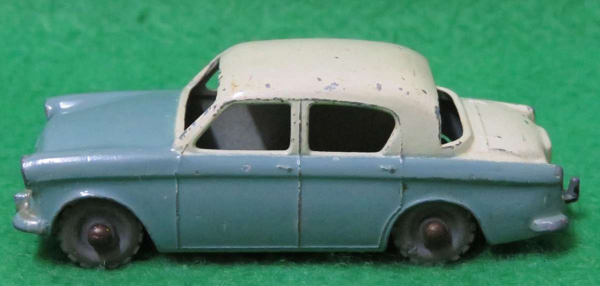Matchbox Moko Lesney**No. 43**Hillman Mix**Made in England**