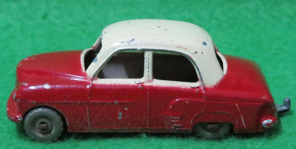 Matchbox Moko Lesney**No. 22**Vauxhall Cresta**Made in England**