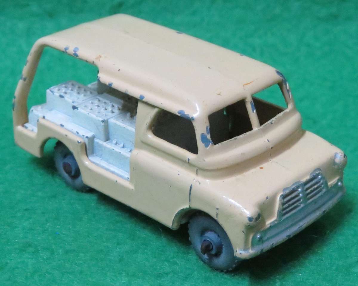 Matchbox Moko Lesney**No. 29**Bedford - Milk Float**Made in England**