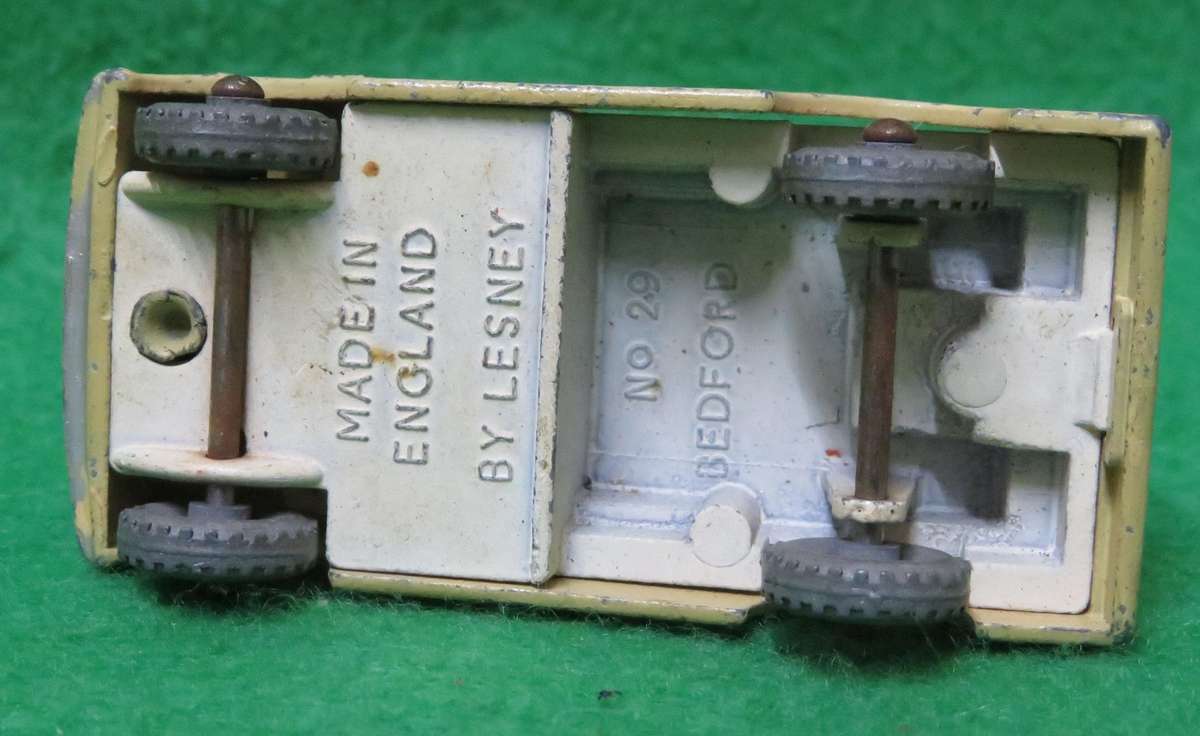 Matchbox Moko Lesney**No. 29**Bedford - Milk Float**Made in England**