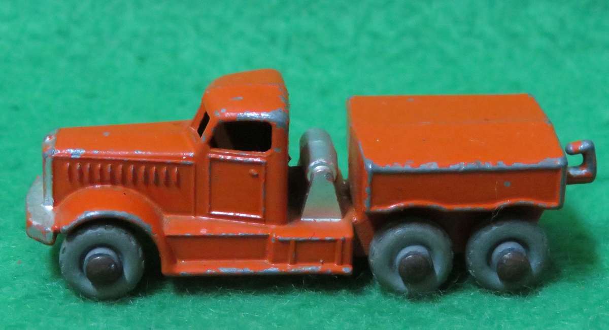 Matchbox Moko Lesney**No. 15**Truck - Prime Mover**Made in England**