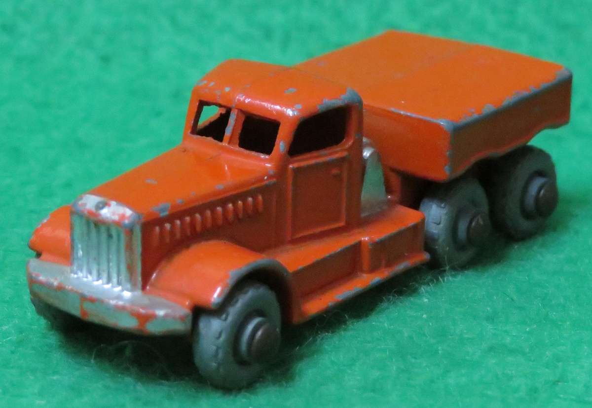 Matchbox Moko Lesney**No. 15**Truck - Prime Mover**Made in England**