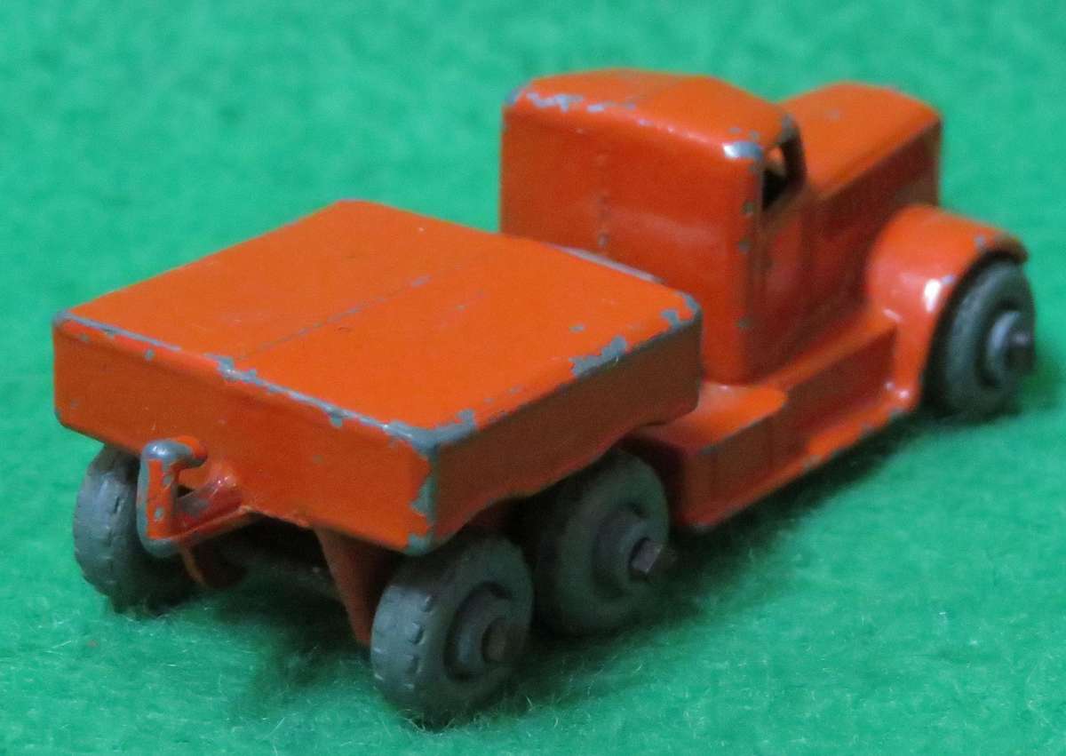 Matchbox Moko Lesney**No. 15**Truck - Prime Mover**Made in England**