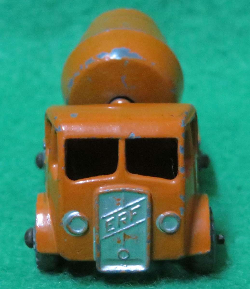 Matchbox Moko Lesney**No. 26**ERF Truck - Cement Mixer**Made in England**