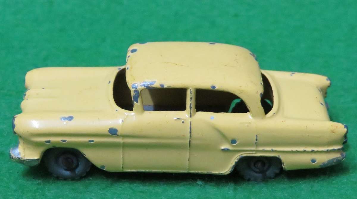 **Lesney No.45**Vauxhall Victor**Made in England**Vintage**