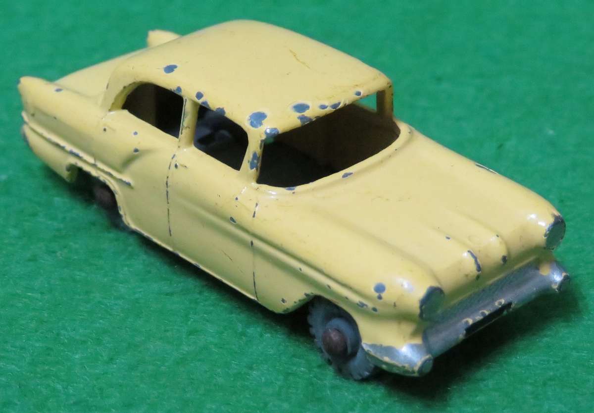 **Lesney No.45**Vauxhall Victor**Made in England**Vintage**
