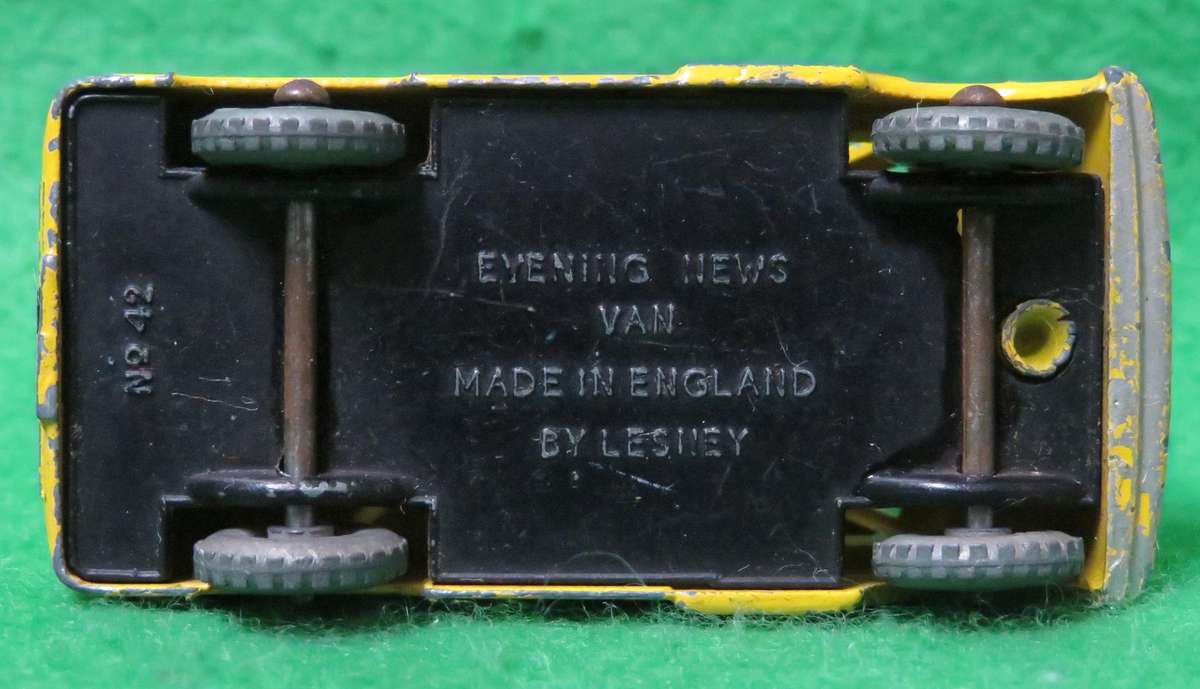 Matchbox Moko Lesney**No. 42**Evening News Van**Made in England**