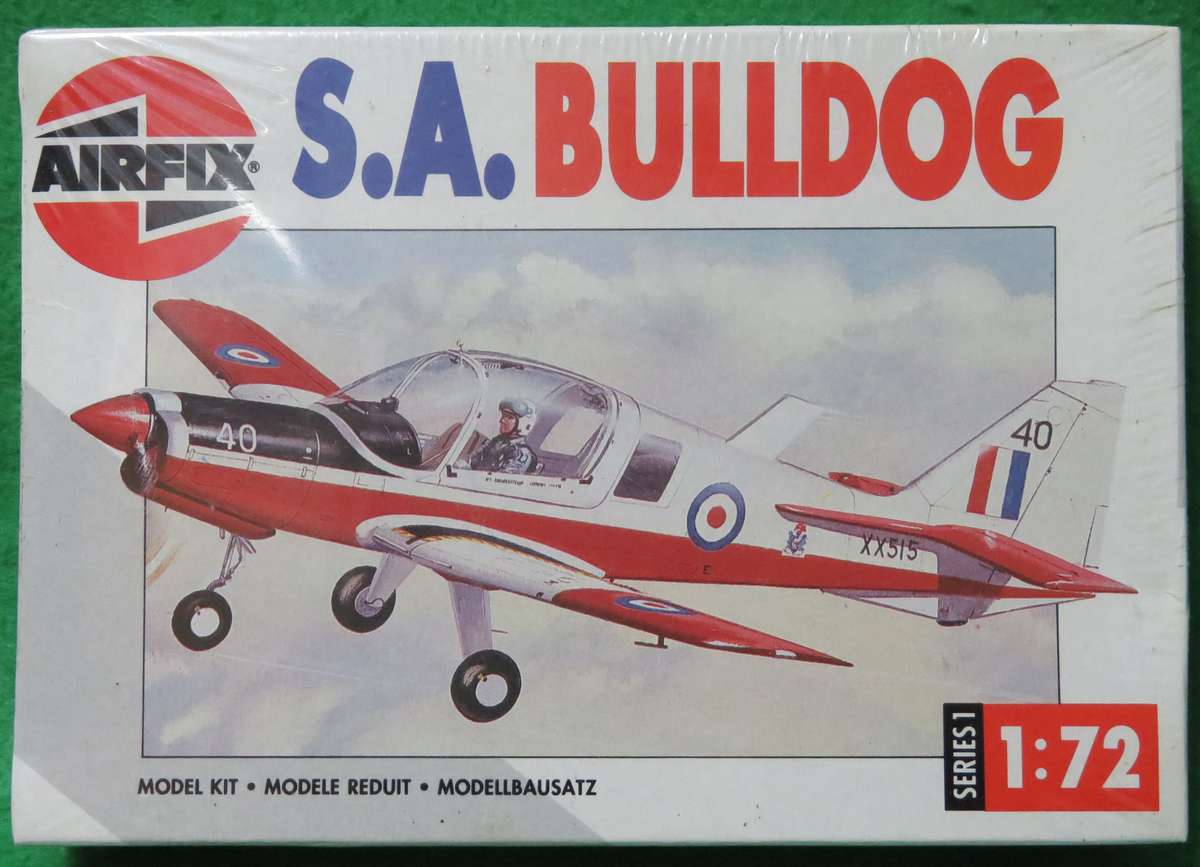 **Airfix**Model kit**SA Buldog - RAF Trainer**Vintage 1990**1/72**Box still sealed**
