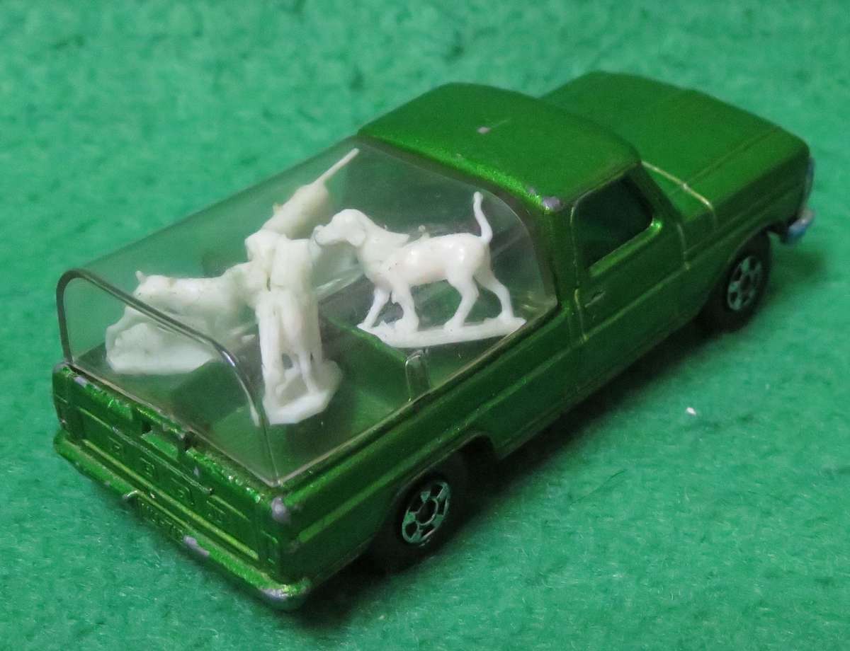 **Matchbox Lesney No.50**Ford - Kennel Truck**1971**Vintage**Excellent condition**With 4 Doggies**