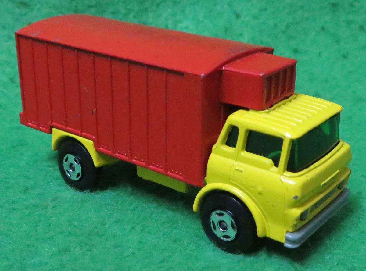 **Matchbox Lesney No.44**GMC - Refrigerator Truck**1971**Vintage**Very good condition**