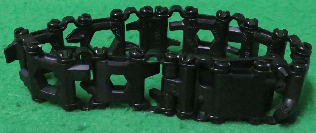 **Leatherman Tread LT**Bracelet Multi-Tool**Black - 832428**New - Still in box with booklet**