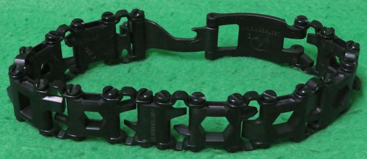 **Leatherman Tread LT**Bracelet Multi-Tool**Black - 832428**New - Still in box with booklet**