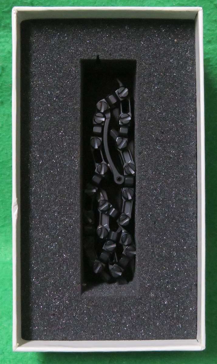 **Leatherman Tread LT**Bracelet Multi-Tool**Black - 832428**New - Still in box with booklet**