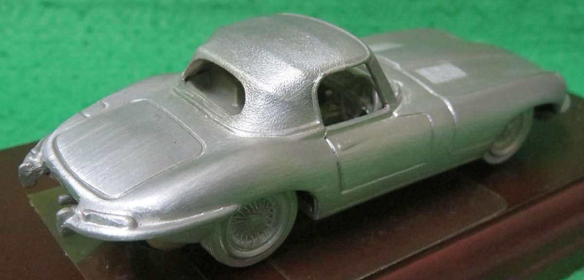 Matchbox DINKY**1967 Series 1½ E-Type Jaguar**1992**All metal model - pewter**1/43**