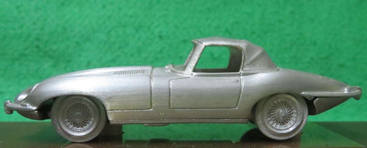 Matchbox DINKY**1967 Series 1½ E-Type Jaguar**1992**All metal model - pewter**1/43**