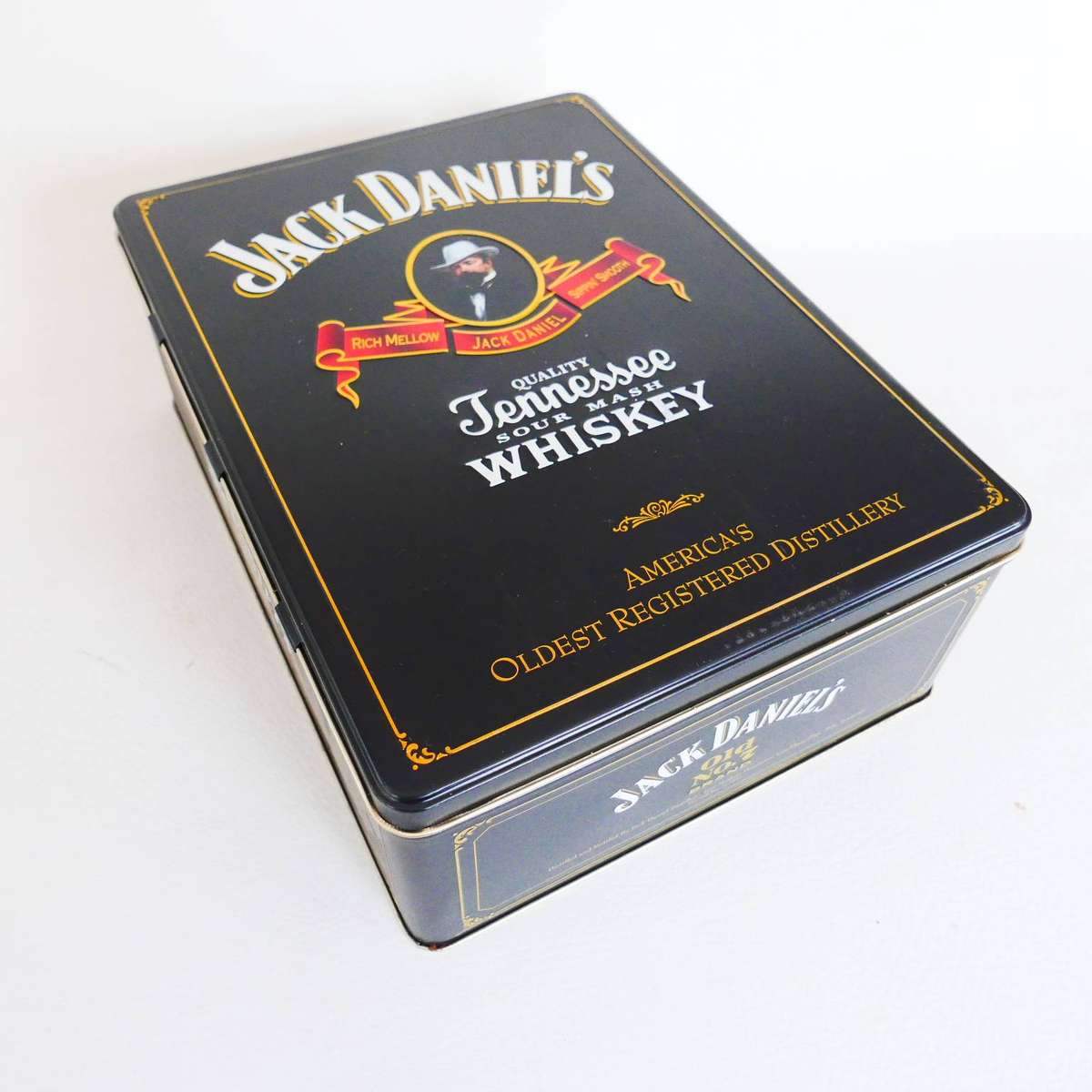 Jack Daniels Gift Tin - Tin and 2 glasses (No whiskey)