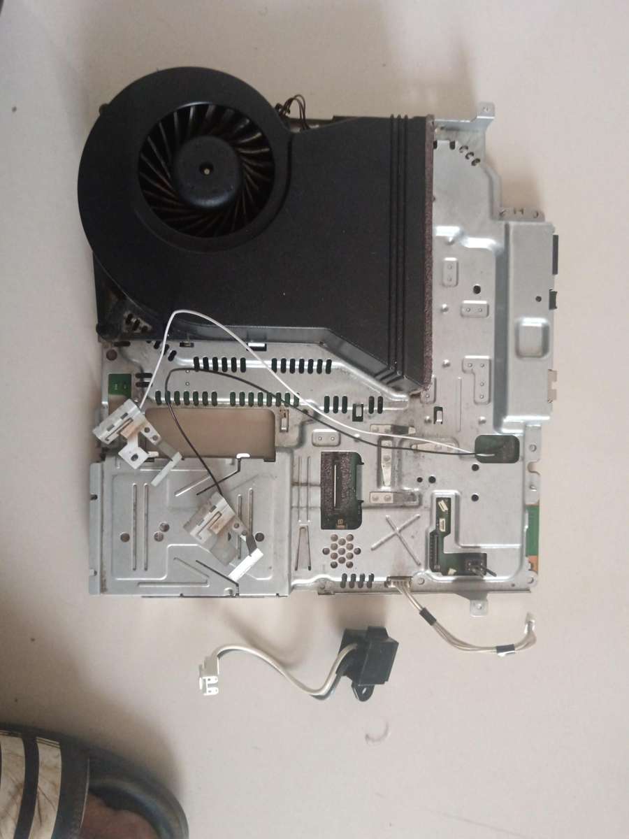 PS3 Slim Motherboard & 320GB hard drive without disc drive(tested & working)